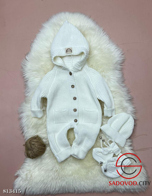 Вязанный комплект 3 ка для новорожденных на выписку