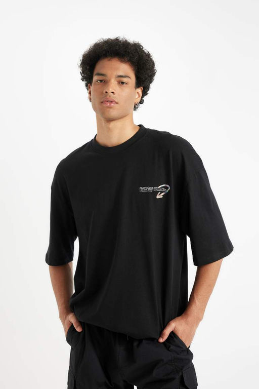 Свободная футболка с круглым вырезом и короткими рукавами с принтом на спине - Defacto фото 5