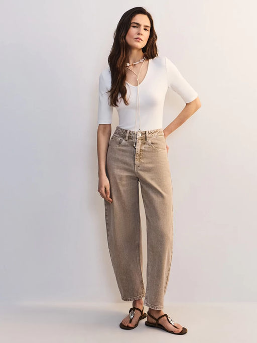 Боди из хлопка с треугольным вырезом / Zarina