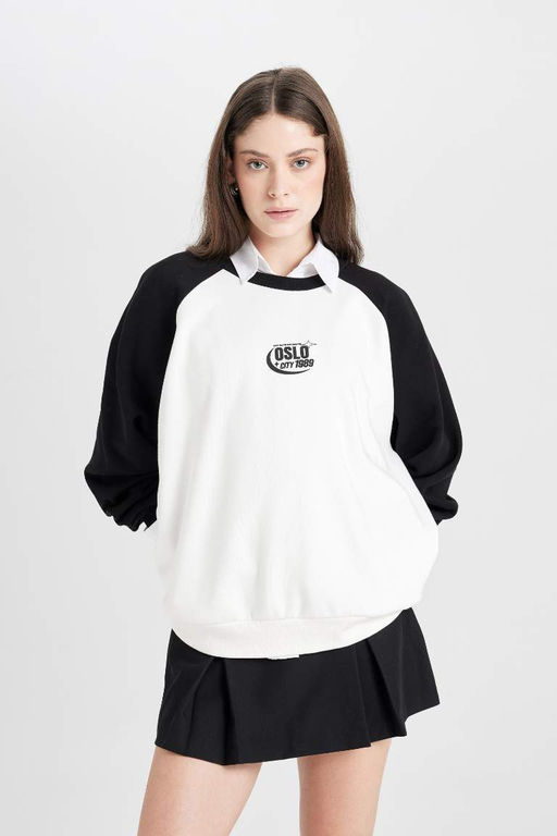 Толстовка свободного кроя с принтом и круглым вырезом Cool - Defacto фото 3