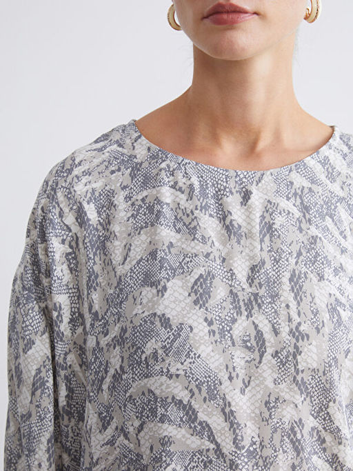 Bisiklet Yaka Desenli Bluz