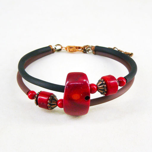 Браслет из коралла на пружине с каучуком 18 см