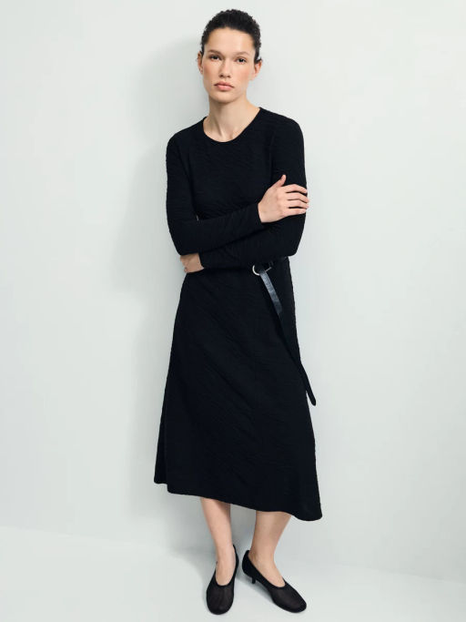 Платье из фактурной ткани / Zarina