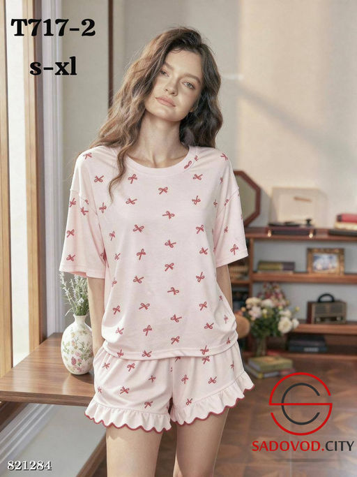 Пижама с шортами домашняя