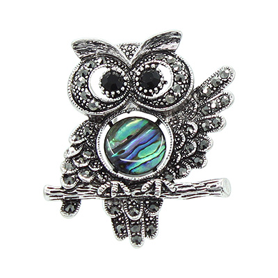 Брошь "Совенок" перламутр гелиотис