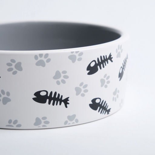 Миска для кошек керамическая Пижон Рыбные косточки и лапки 300 мл, 12.54.5 см, серая  фото 2
