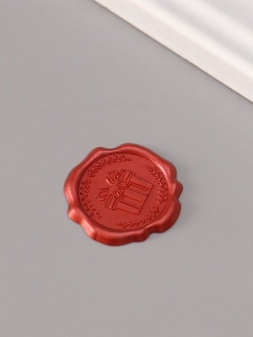 Цена за 4 шт. Сургучный оттиск «Подарок», декоративный элемент для приглашений, конвертов и сертификатов, бордо, d=3.2 см