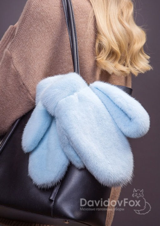 Варежки норка голубые