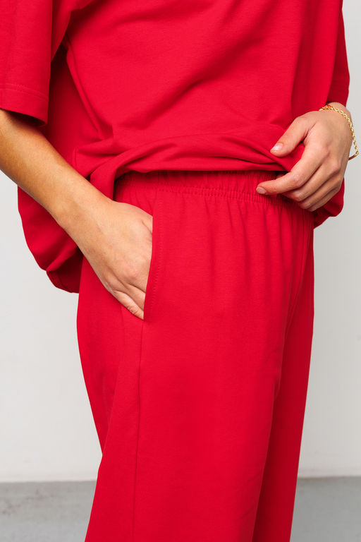 Костюм брючный с футболкой 403RED