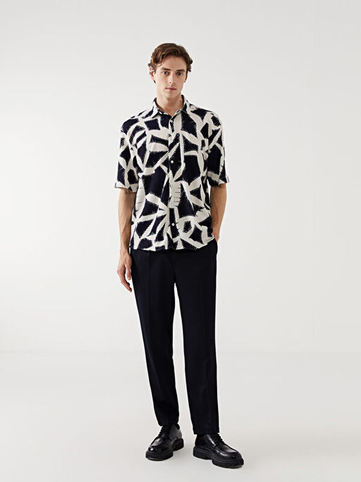 Regular Fit K?sa Kollu Desenli Erkek G?mlek