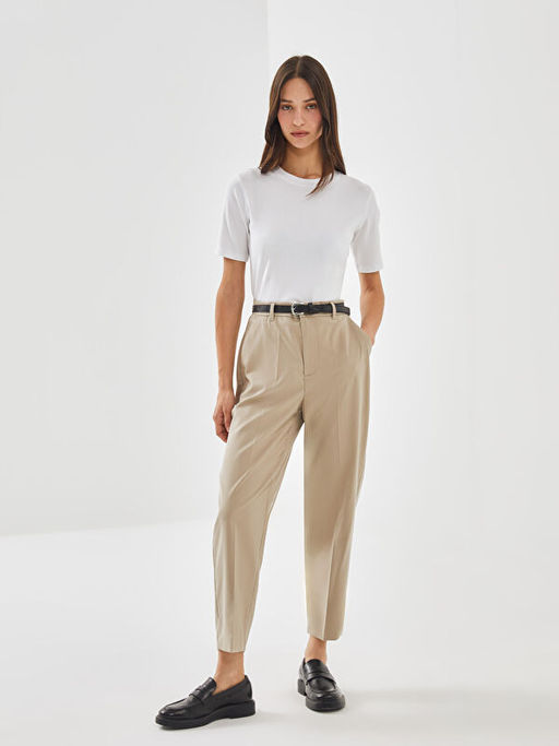 Beli Kemerli Loose Fit Kad?n Pantolon