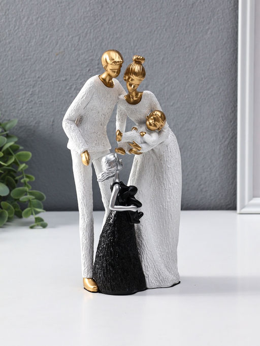 Сувенир полистоун "Родители с детьми" бело-золотой 8,5х13х25 см