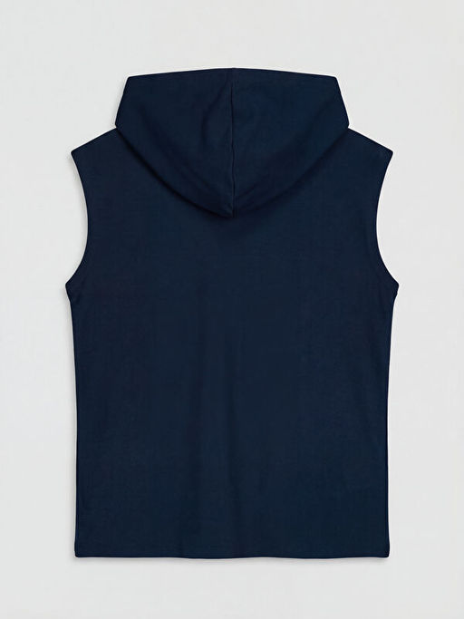 Kap??onlu Bask?l? Erkek ?ocuk Atlet