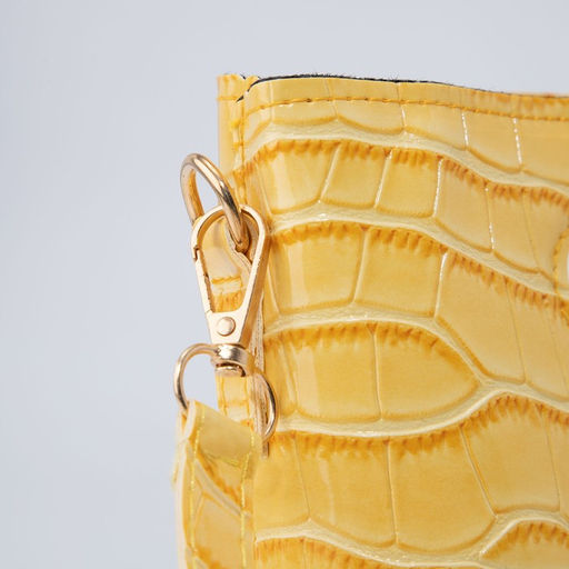 Сумка женская на магните, цвет жёлтый