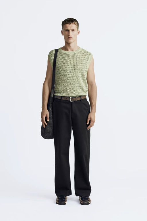 TEXTURED KNIT VEST