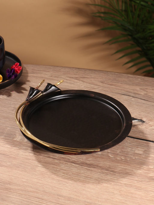 Блюдо сервировочное овальное «Черные каллы», 22×5×21.5×5.5 см, нержавеющая сталь, чёрное с золотом