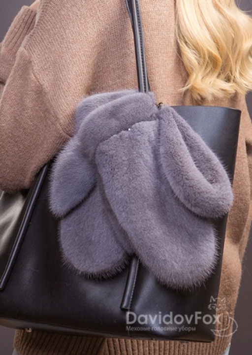 Варежки норка серо-голубые