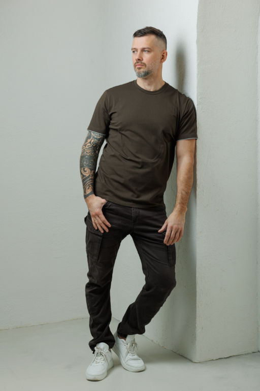 Спортивная футболка с короткими втачными рукавами