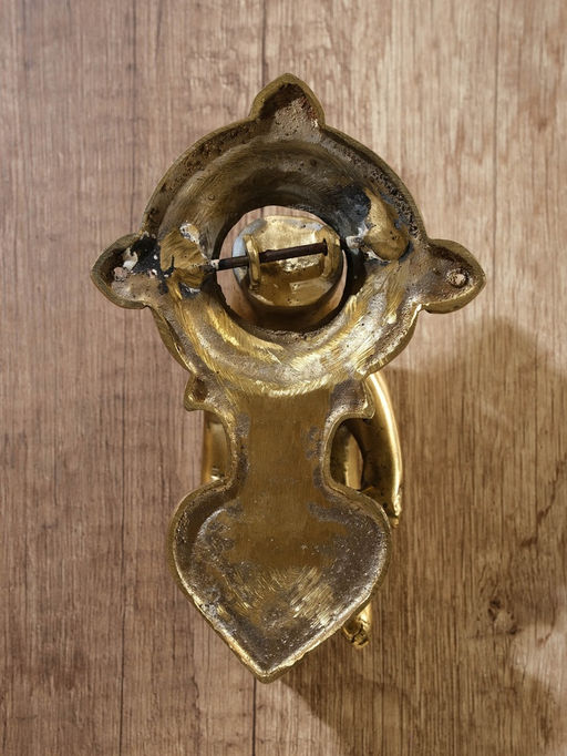 Дверной молоток "Рука с шаром" 10х16х7 см