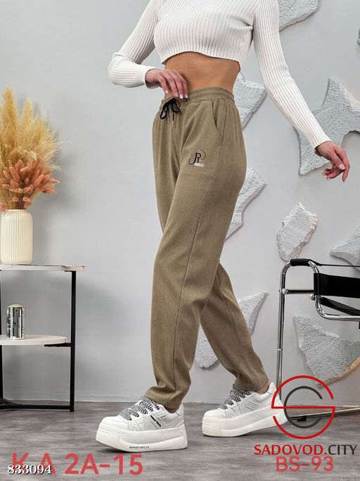 Вельветовые штаны на резинке