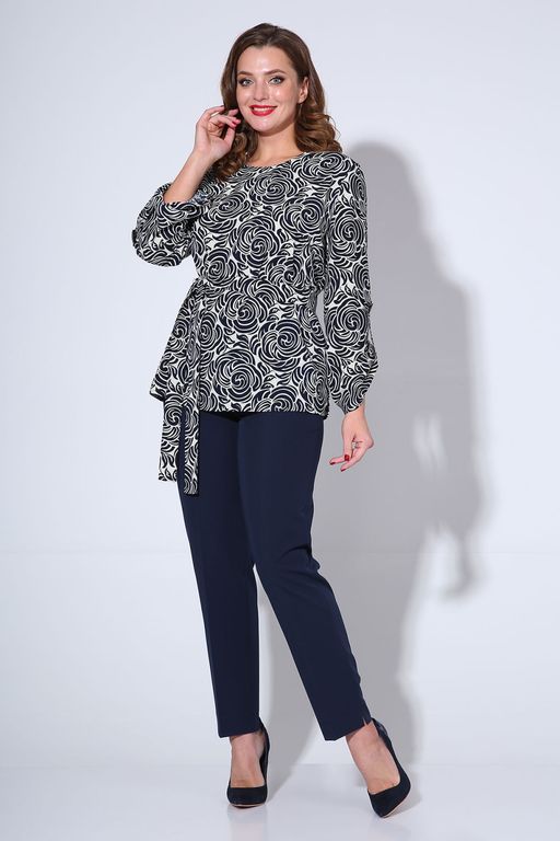Костюм Liona Style 811 молочный/синий