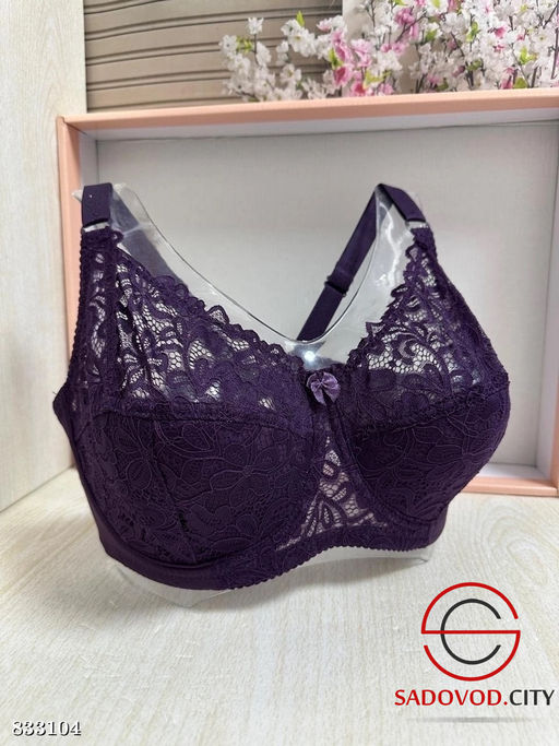 Бюстгальтер с тонким поролоном на косточках