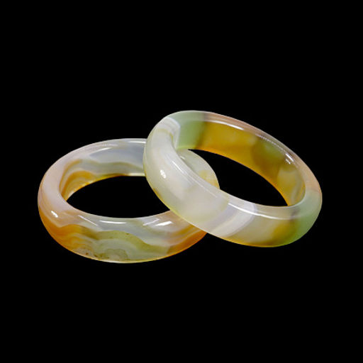 Кольцо из камня гладкое Радужный агат притягивает энергии изобилия и благополучия