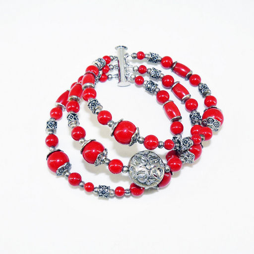 Браслет из коралла на пружине (тройной) 20 см