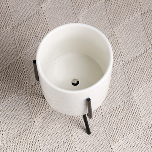 Декоративный горшок для цветов «Цилиндр», 300 мл, 15×8×8 см, керамика, на чёрной подставке, белый