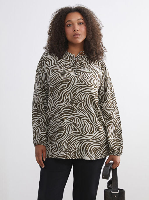 Ba?lamal? Yaka Desenli Bluz