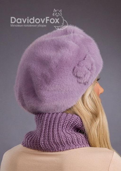 Шапка Берет экомех с украшением клевер