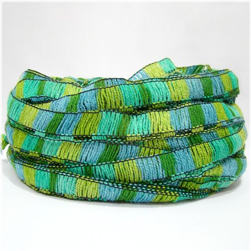 Цена за 1 мотков пряжи Lase File