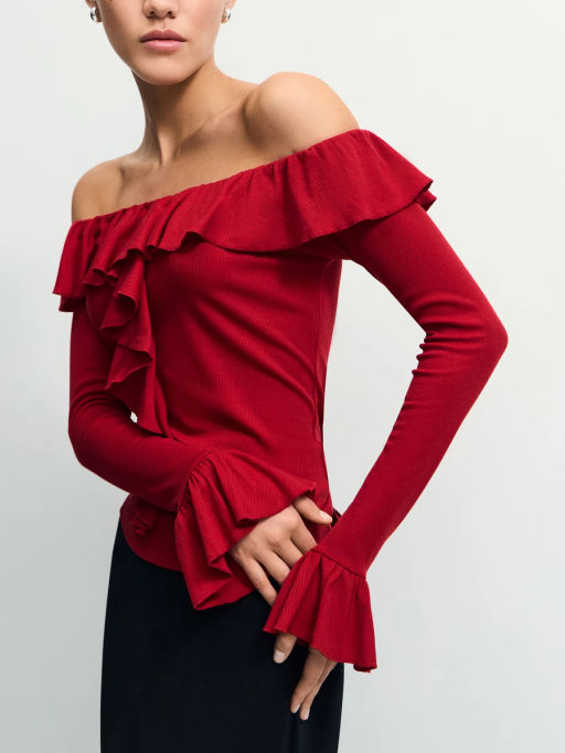 Приталенный лонгслив с рюшами / Zarina