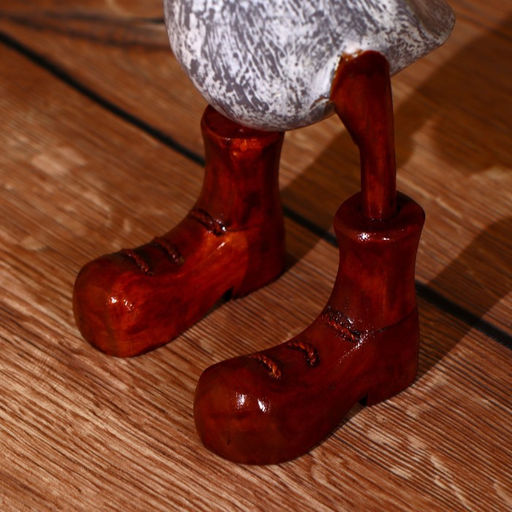 Сувенир «Утка в сером», 27 см, дерево