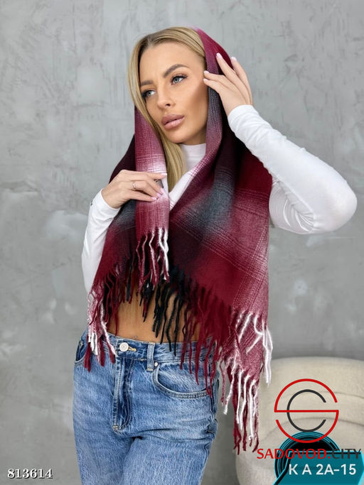 Тёплые палантины 140*135 см.