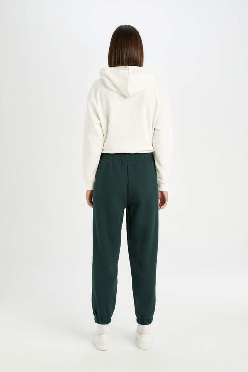 Базовые спортивные штаны для бега из плотной ткани стандартного размера с эластичным поясом и карманами - Defacto фото 5