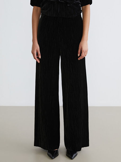 Beli Lastikli Dokulu Kad?n Pantolon