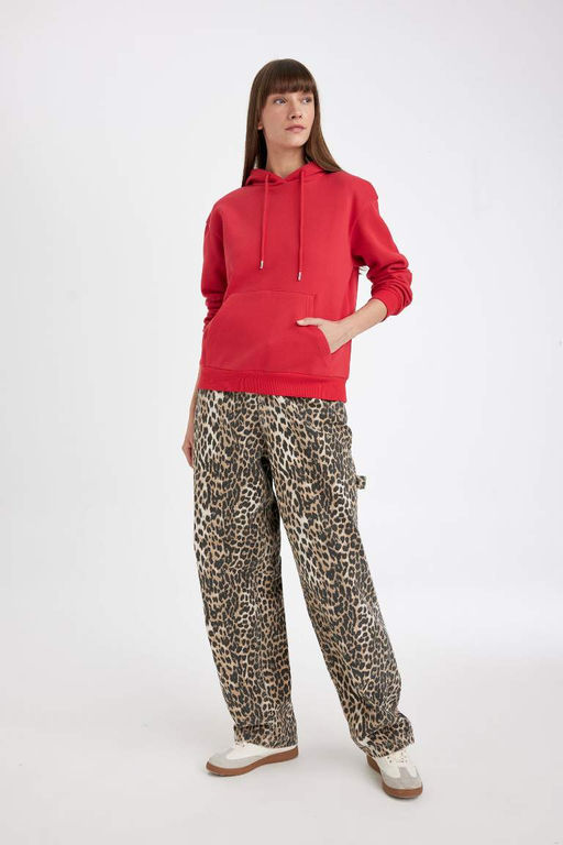 Женская красная толстая базовая однотонная толстая толстая базовая толстовка с капюшоном и карманом-кенгуру Relax Fit - Defacto фото 2