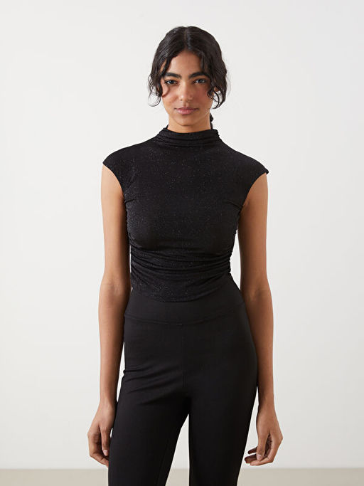 D?k?ml? Yaka Parlak G?r?n?ml? Kad?n Bluz