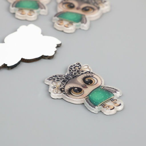 Цена за 5 шт. Декор для творчества акрил «Совушка в зелёном платье в бандане», 2.5×3.4 см