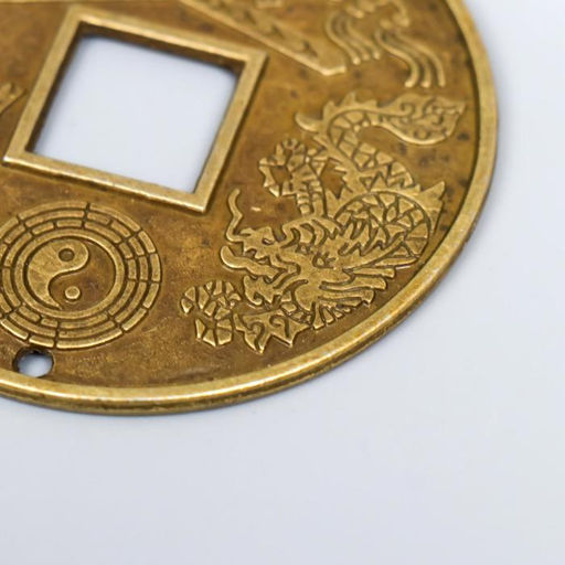 Цена за 5 шт. Денежная монета сувенирная «Драконы», подвеска-амулет, металл, d=6.3 см