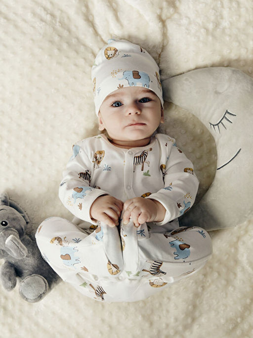 V Yaka Bask?l? Erkek Bebek Hastane ??k?? Seti