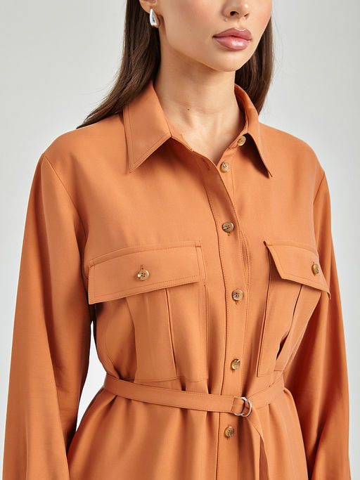 Платье с длинным рукавом