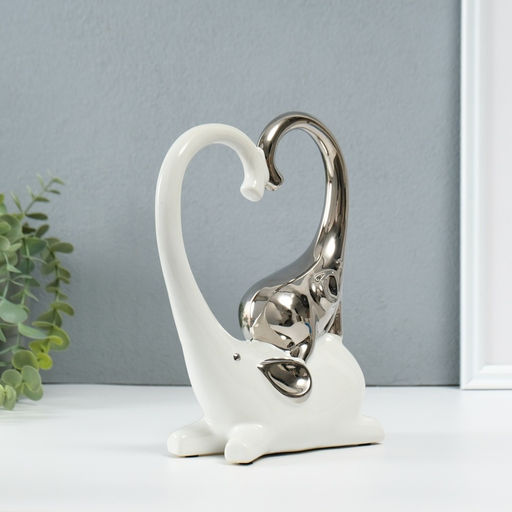 Фигурка керамика Слон со слонёнком. Сердце, белый с серебром, 7.3?17.5?22 см