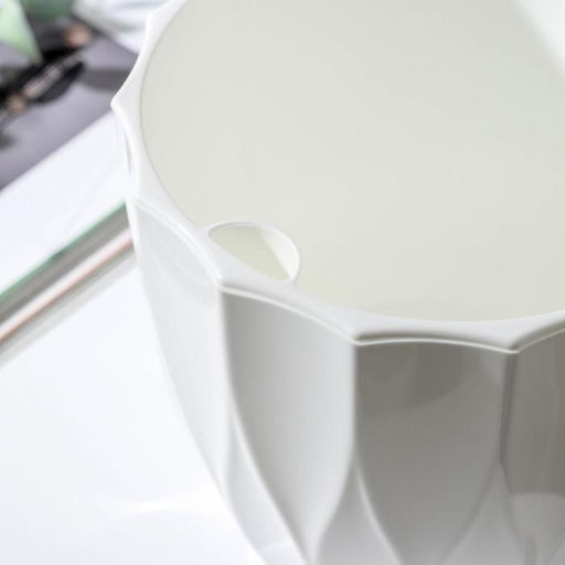 Кашпо для цветов со вставкой «Флюте», 1.9 л, белое