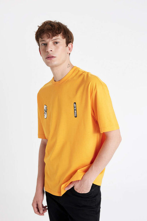 Футболка Comfort Fit с круглым вырезом и короткими рукавами с принтом на спине - Defacto фото 3