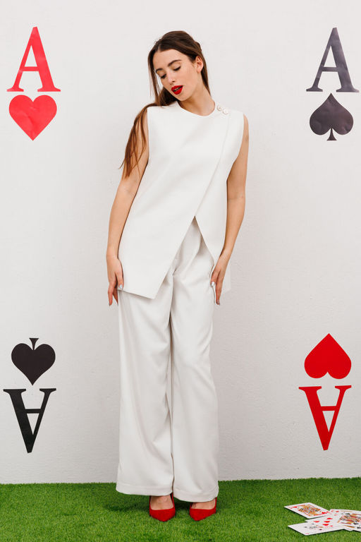 Жилет NIKVA н543-1 молоко  фото 3