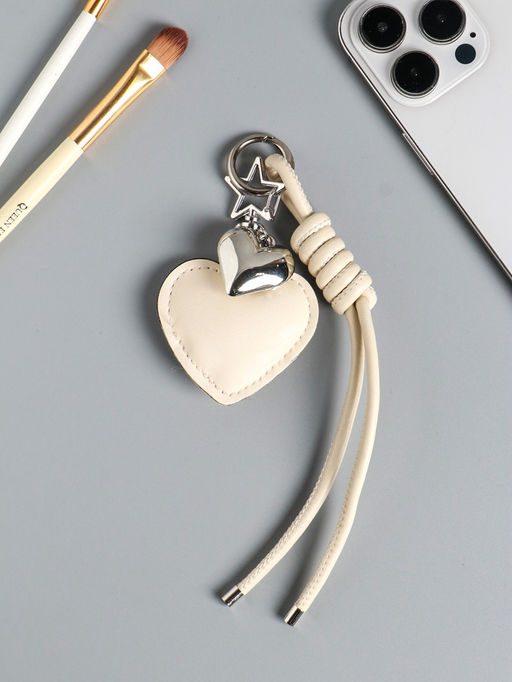 Брелок для ключей на карабине кожзам «Сердце», с узлом, белый, на сумку, рюкзак, 21×5.5×1.5 см