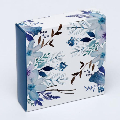 Цена за 5 шт. Коробка под 9 конфет с обечайкой «Голубые цветы» с окном 14.5×14.5×3.5 см
