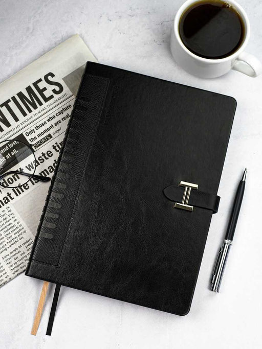 Ежедневник недатированный ESCALADA, А5+, 160 л., арт. 67184/ 10 САРИФ ЧЁРНЫЙ